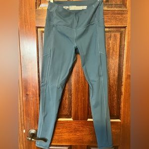 Victoria’’s Secret Leggings Size Medium